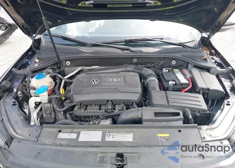 2017 Volkswagen Passat 1.8T R-Line из США, поврежденный, VIN 1VWDT7A34HC080548